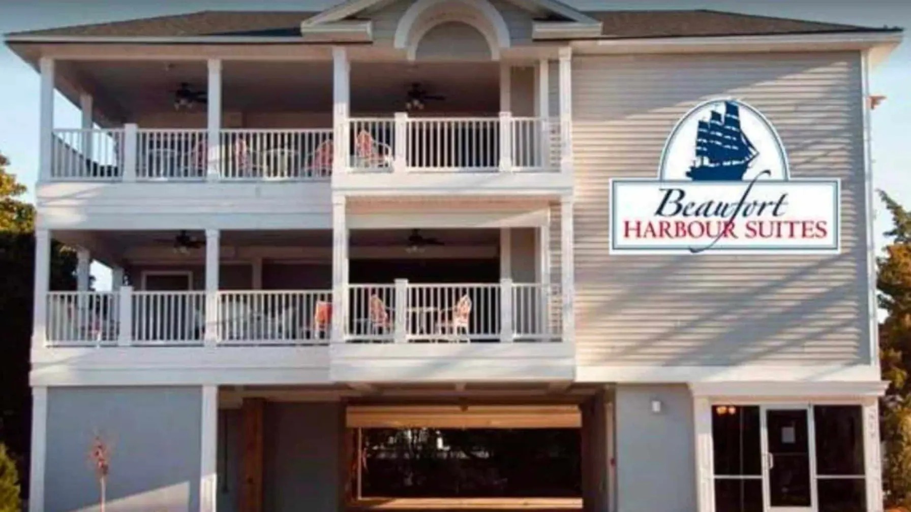 Beaufort Harbour Suites