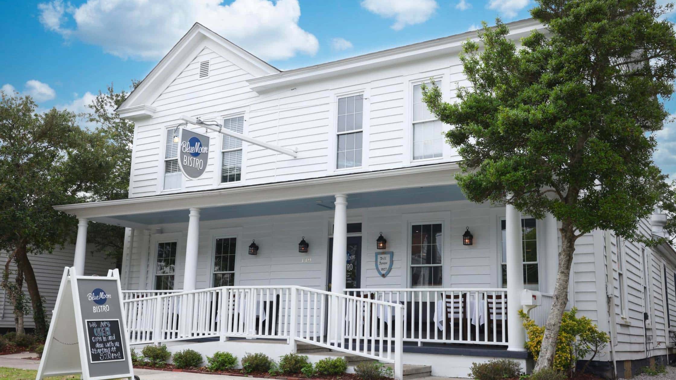 Blue Moon Bistro | Beaufort Town Docks