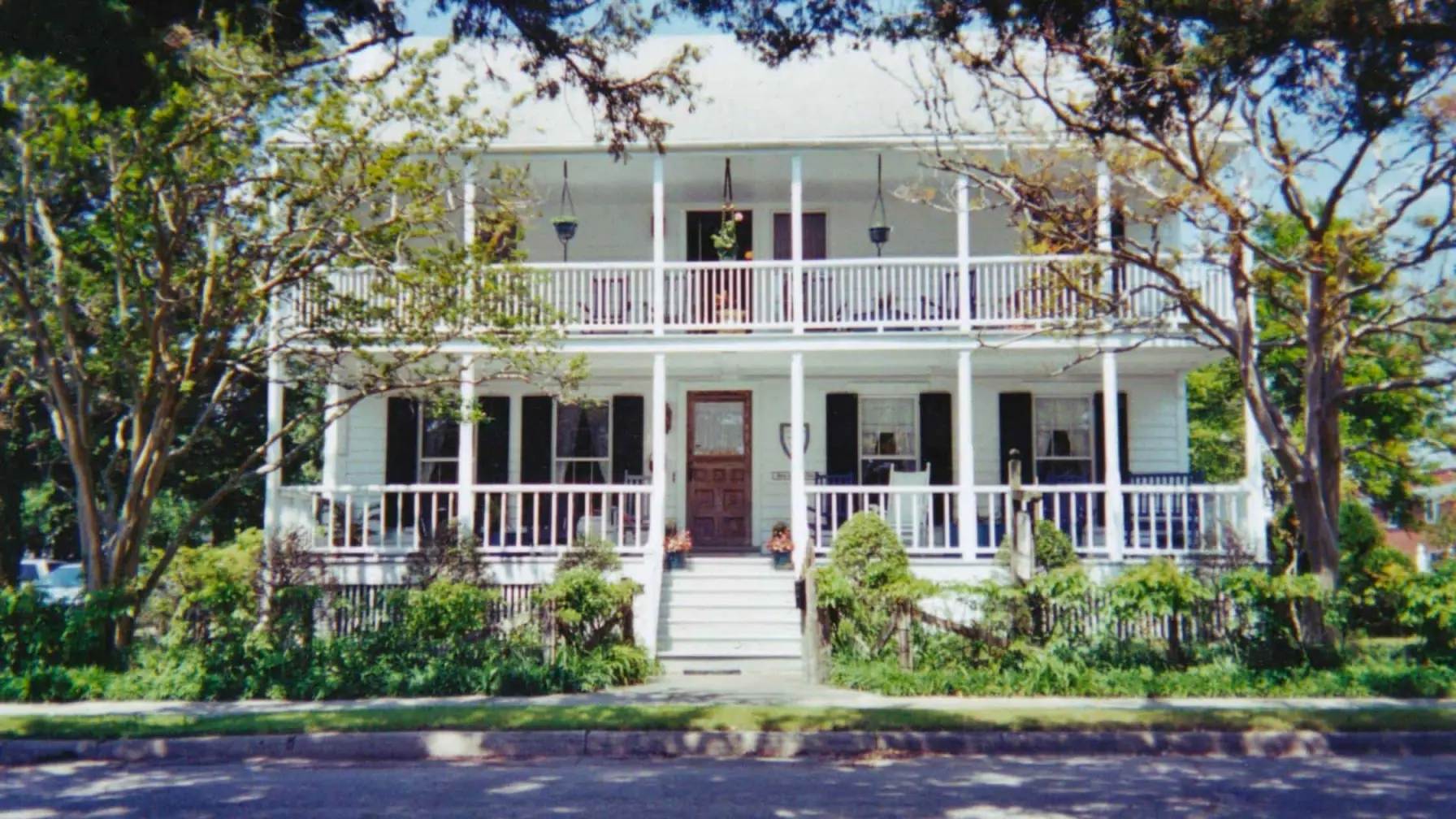 Langdon House Bed & Breakfast